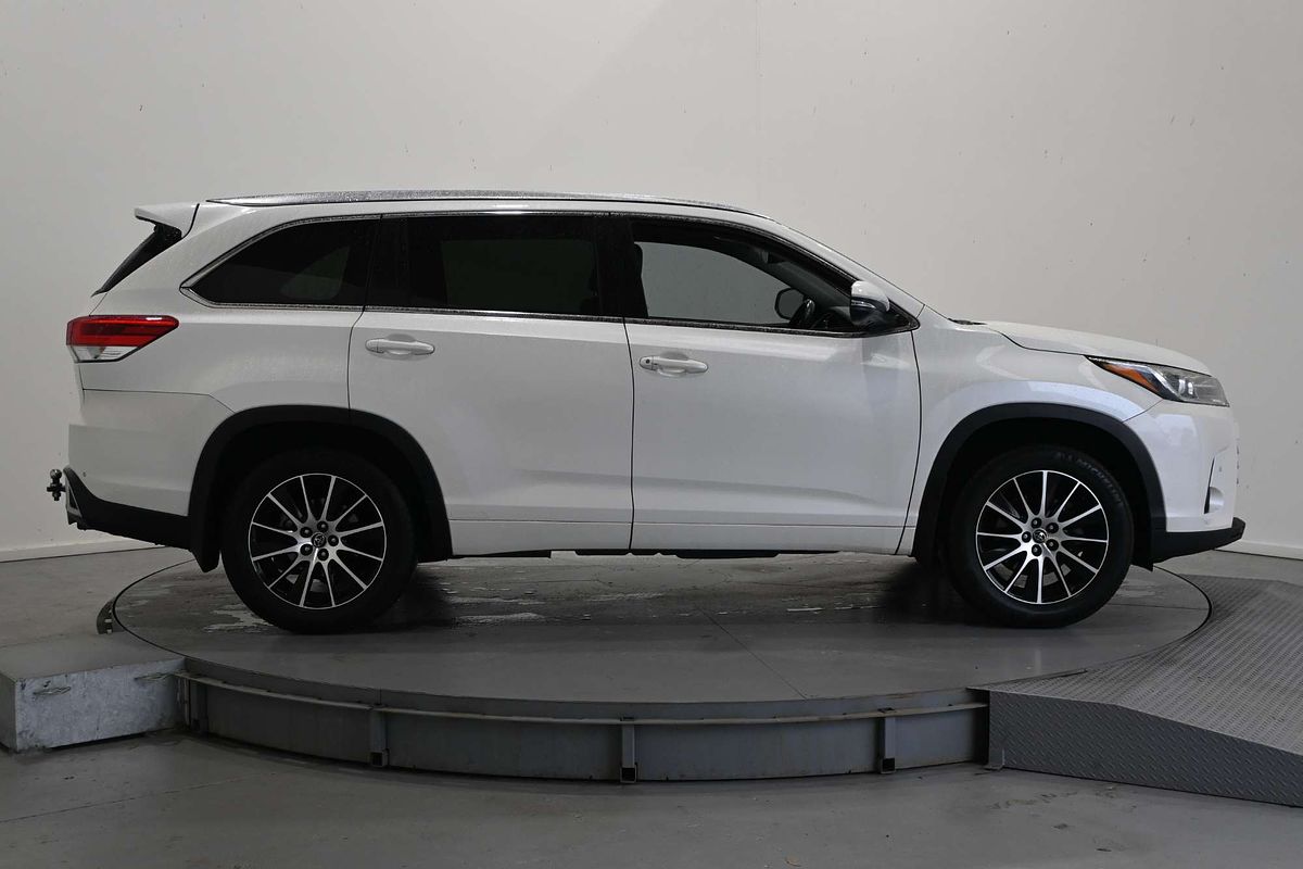 2016 Toyota Kluger Grande GSU50R