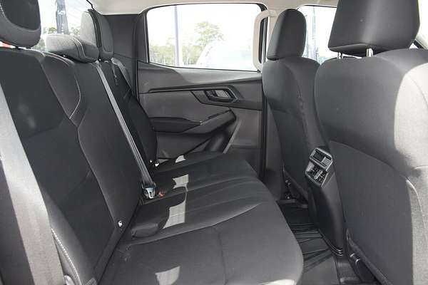 2025 Isuzu D-MAX SX High Ride Rear Wheel Drive