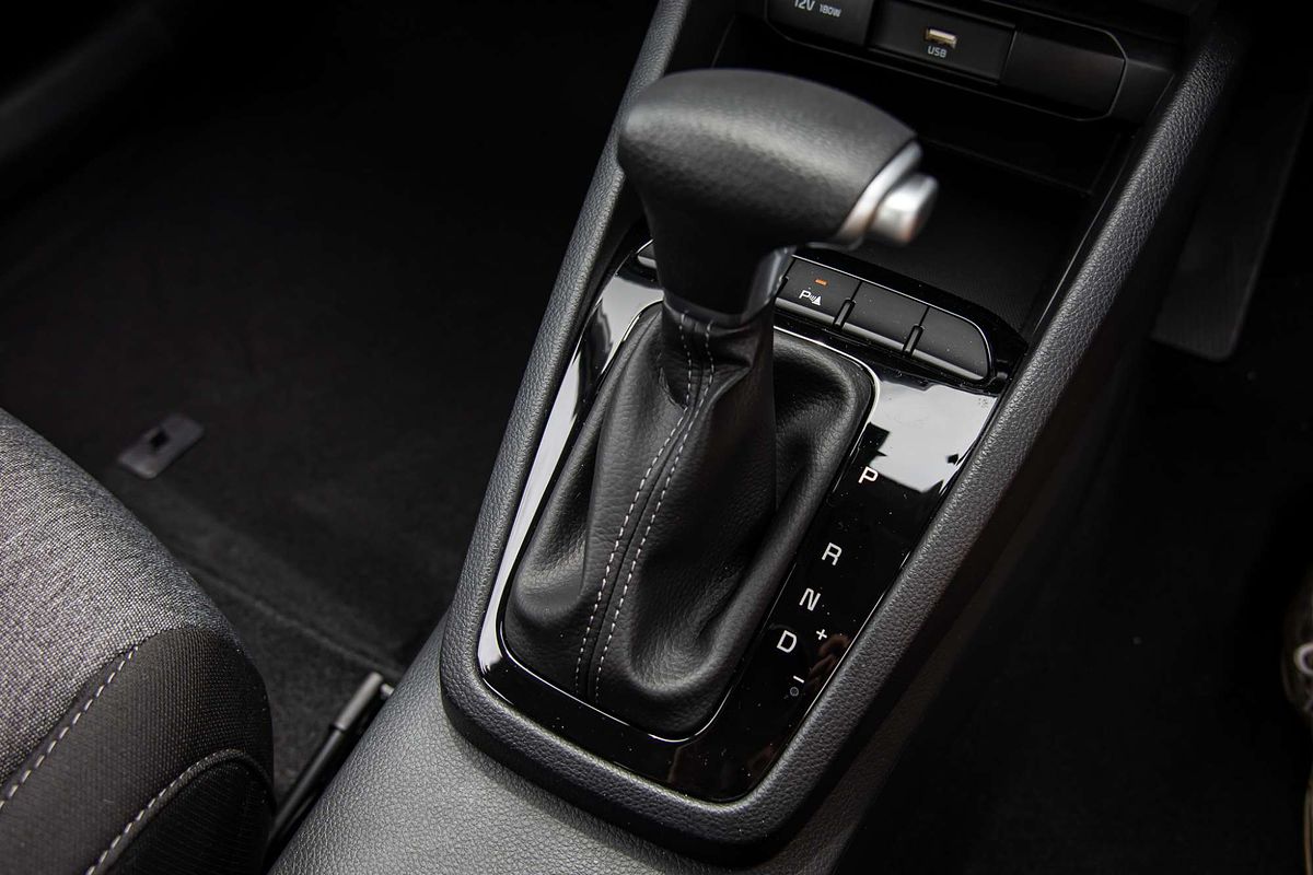 2025 Kia Stonic S YB