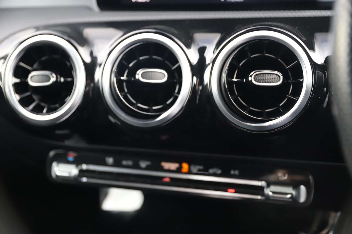 2020 Mercedes-Benz A-Class A180 V177