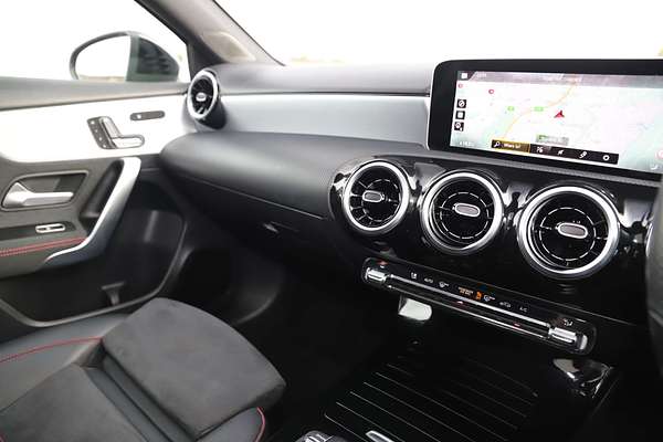 2020 Mercedes-Benz A-Class A180 V177