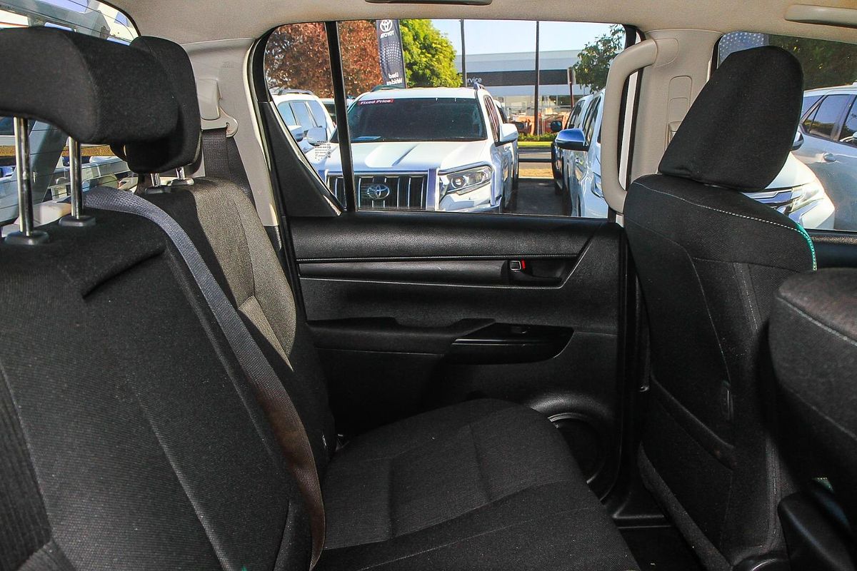 2020 Toyota Hilux SR GUN126R 4X4