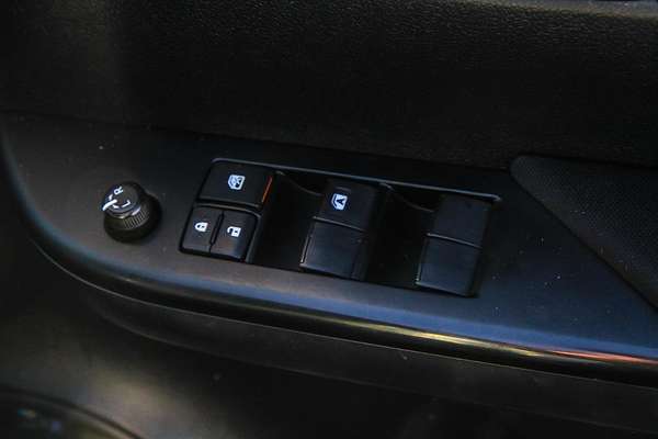 2020 Toyota Hilux SR GUN126R 4X4