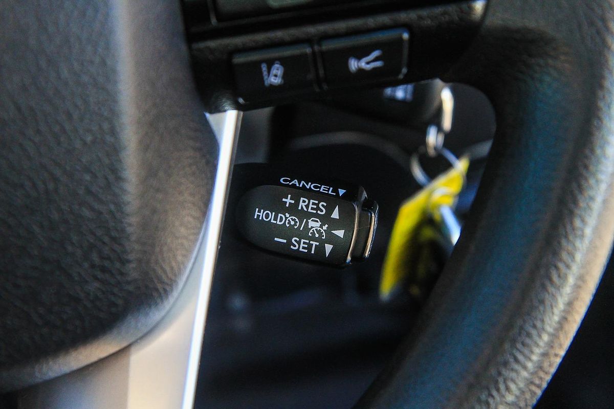 2020 Toyota Hilux SR GUN126R 4X4