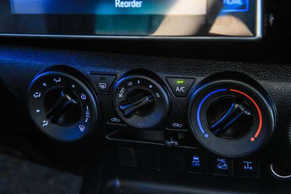 2020 Toyota Hilux SR GUN126R 4X4