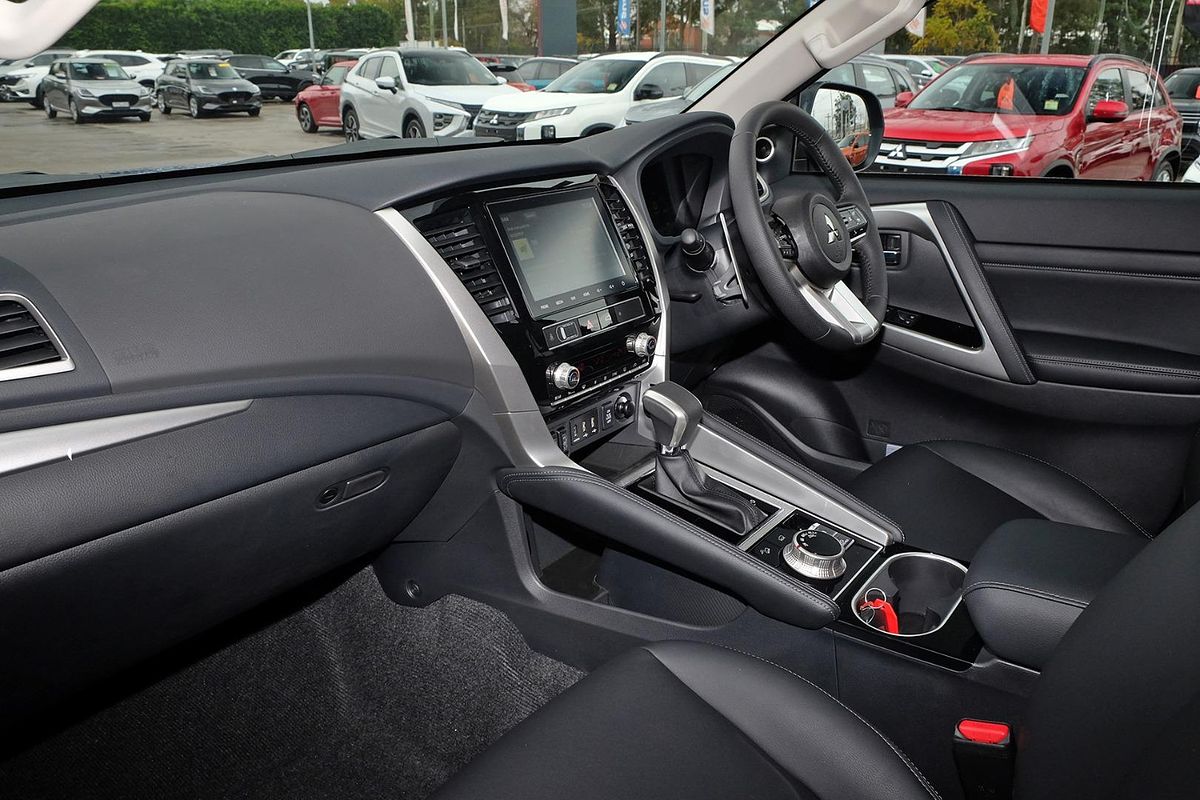 2024 Mitsubishi Pajero Sport Exceed QG