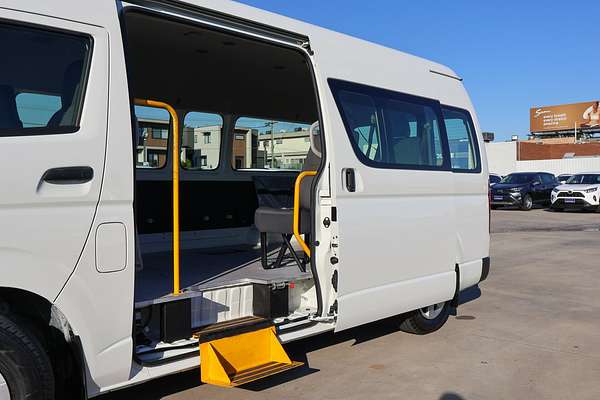 2017 Toyota Hiace Commuter KDH223R