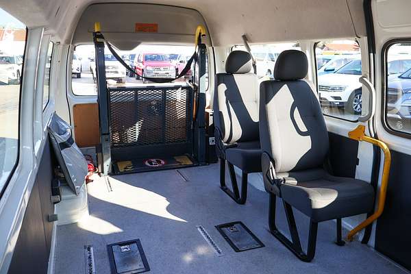 2017 Toyota Hiace Commuter KDH223R
