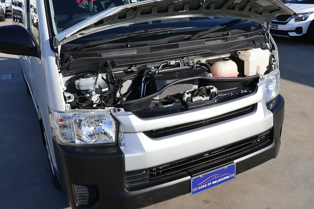 2017 Toyota Hiace Commuter KDH223R