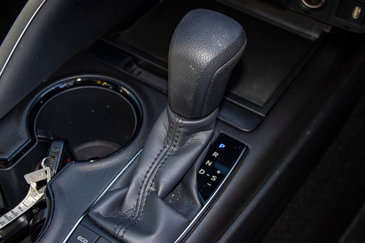 2024 Toyota Camry SX AXVH70R