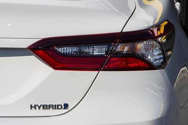 2024 Toyota Camry SX AXVH70R