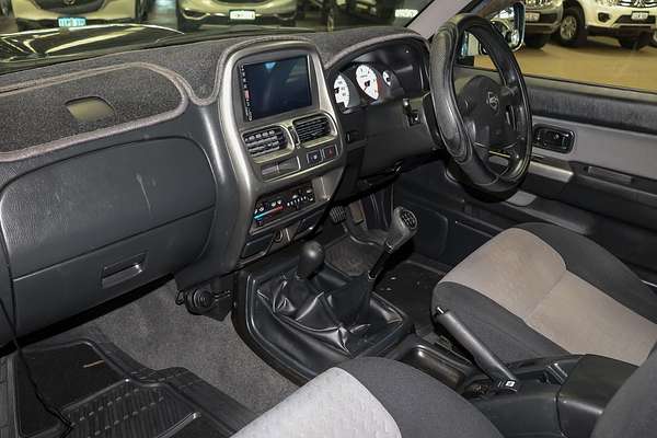 2014 Nissan Navara ST-R D22 4X4