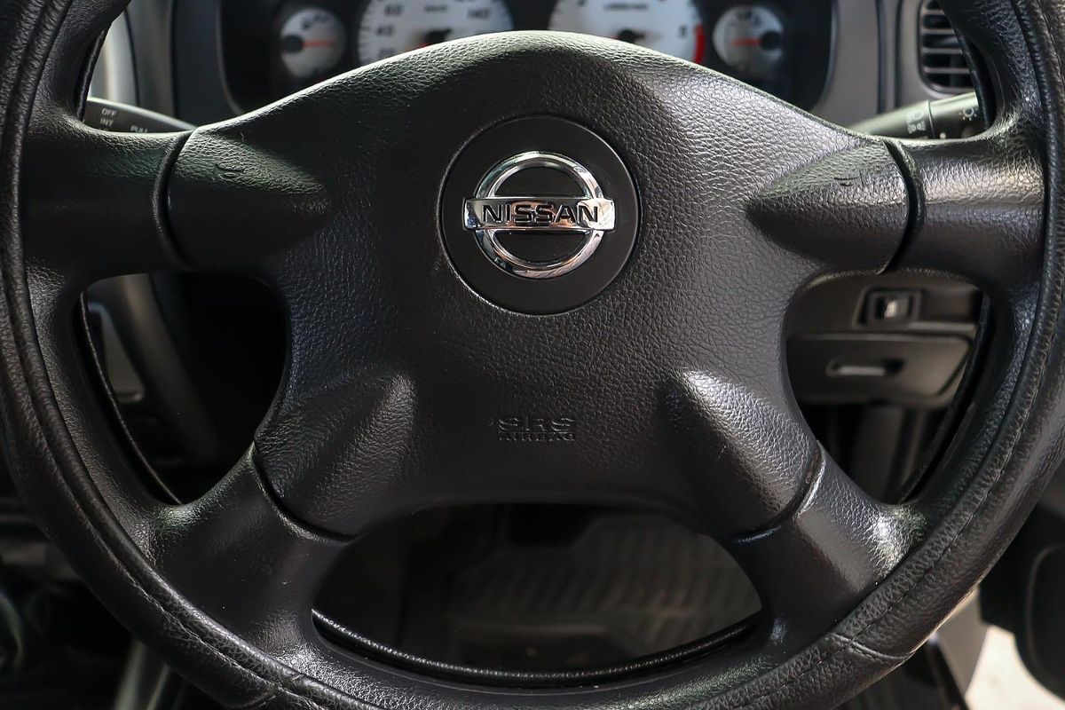2014 Nissan Navara ST-R D22 4X4