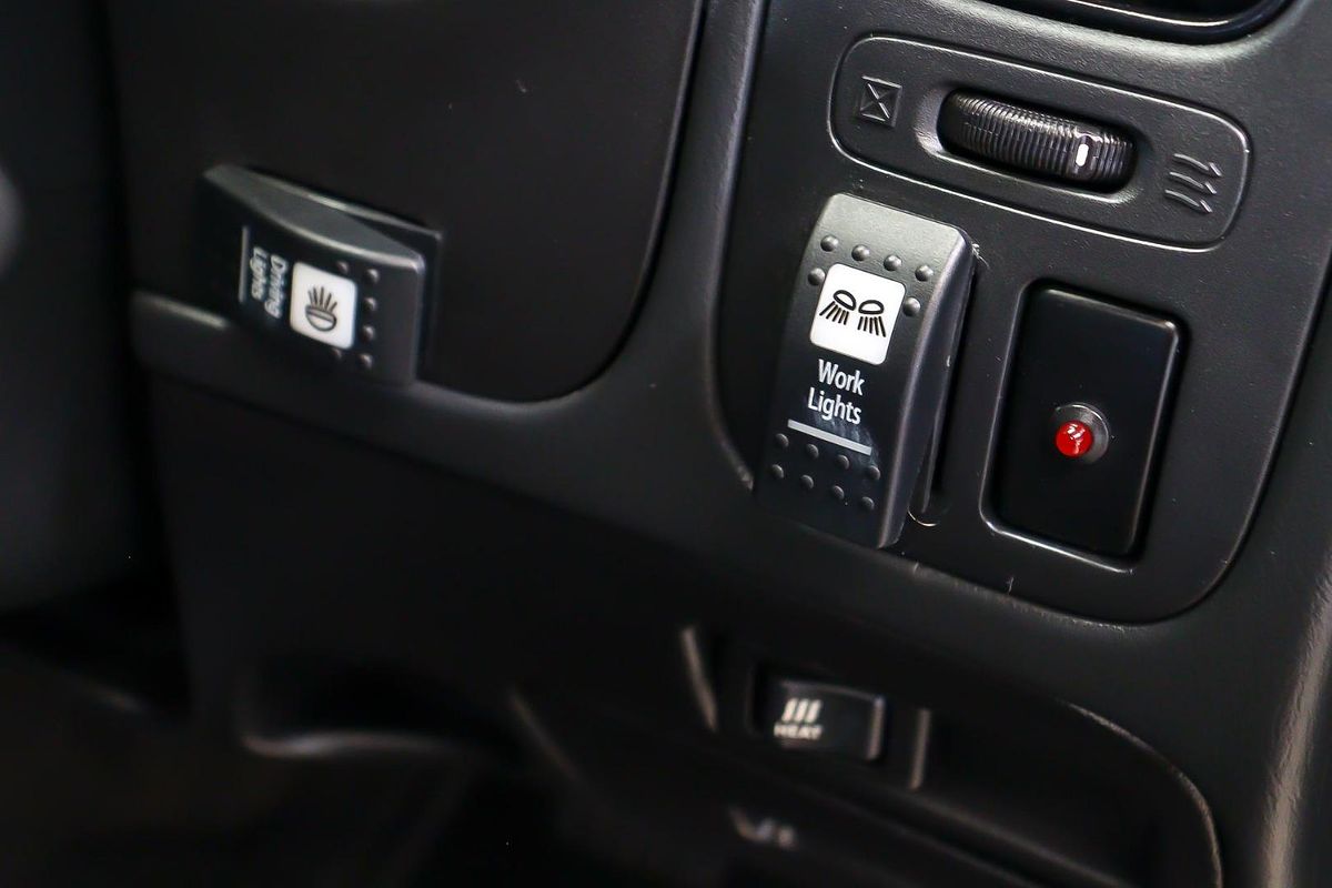 2014 Nissan Navara ST-R D22 4X4