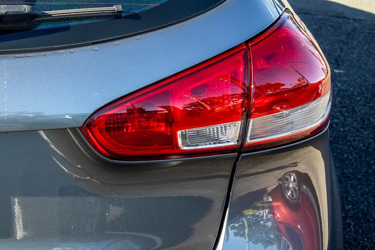 2017 Kia Cerato Sport YD