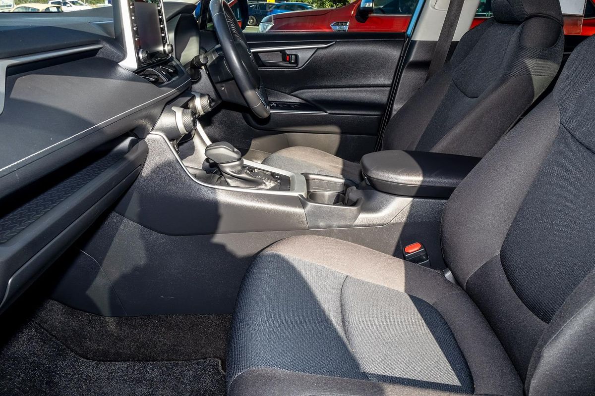 2020 Toyota RAV4 GX AXAH52R