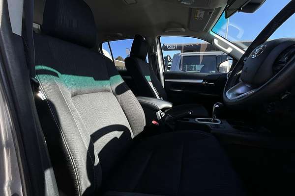 2022 Toyota Hilux SR5 GUN126R 4X4