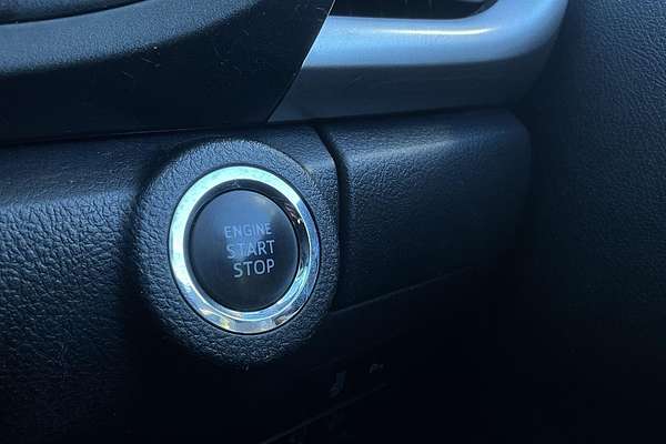 2022 Toyota Hilux SR5 GUN126R 4X4