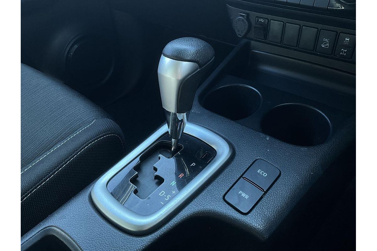 2022 Toyota Hilux SR5 GUN126R 4X4