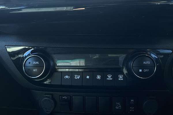 2022 Toyota Hilux SR5 GUN126R 4X4