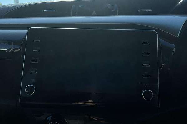 2022 Toyota Hilux SR5 GUN126R 4X4