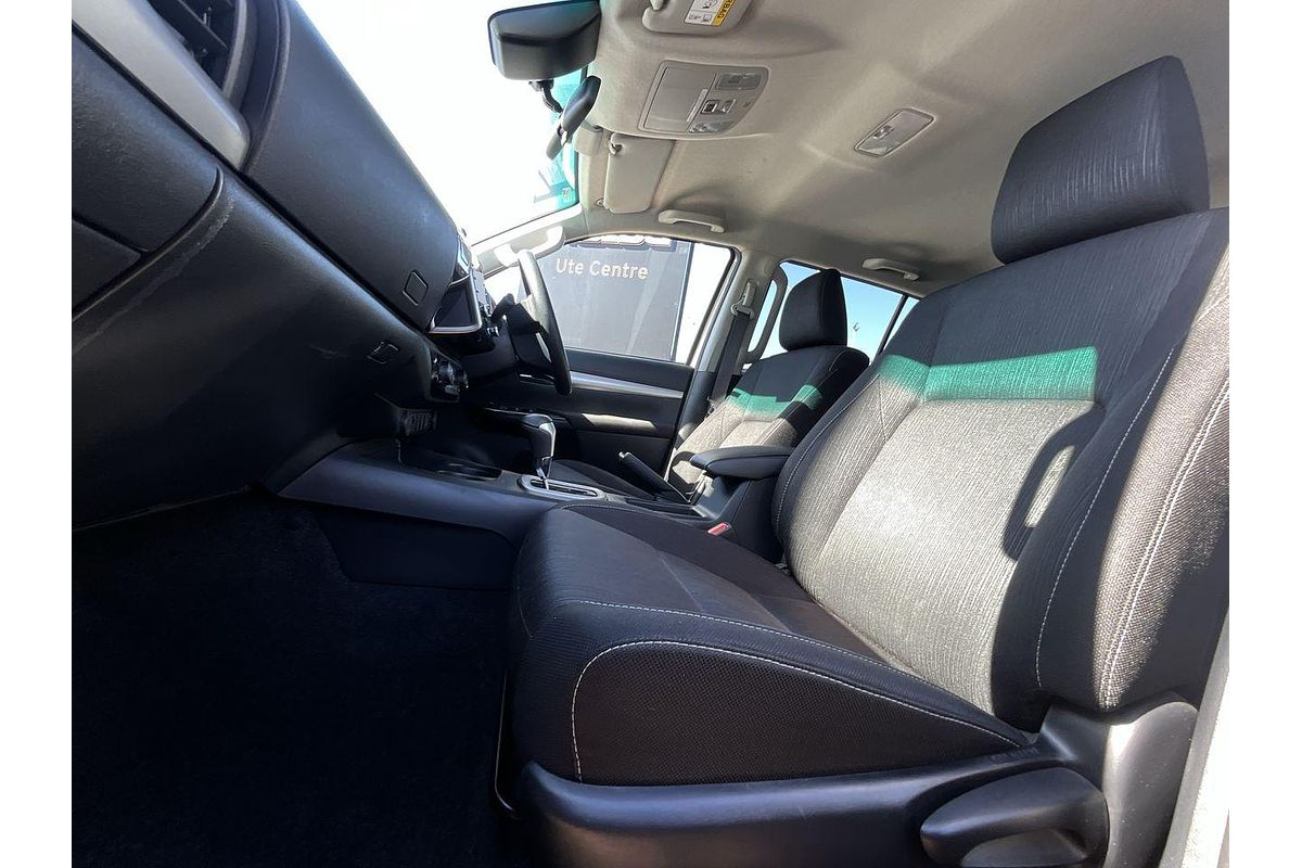 2022 Toyota Hilux SR5 GUN126R 4X4