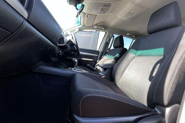 2022 Toyota Hilux SR5 GUN126R 4X4