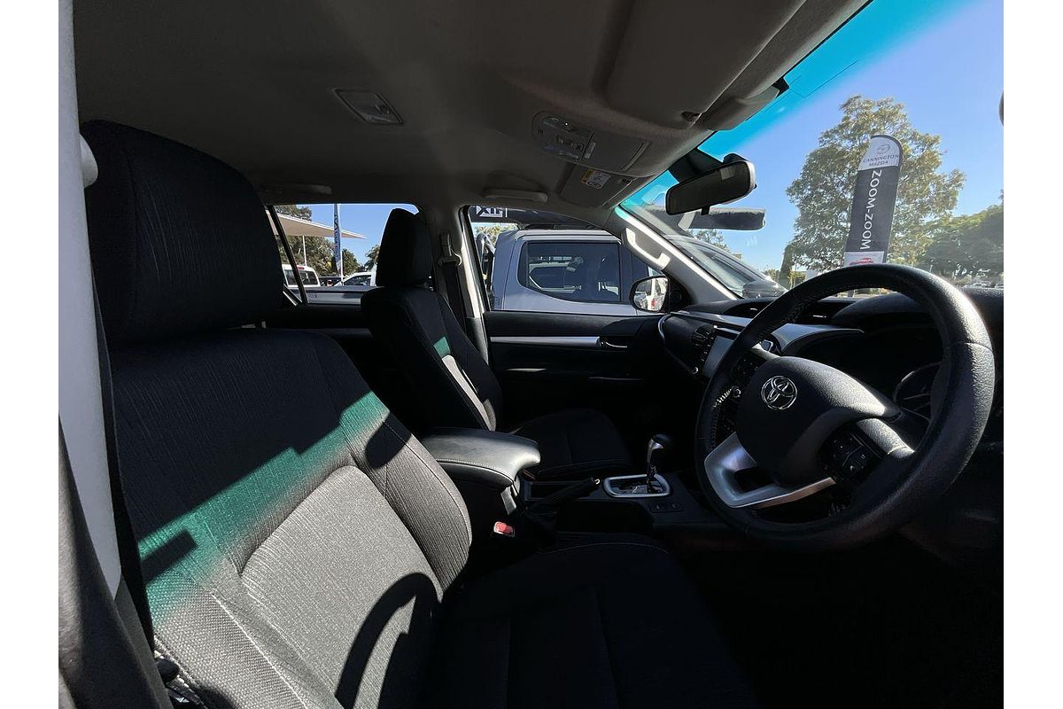2022 Toyota Hilux SR5 GUN126R 4X4