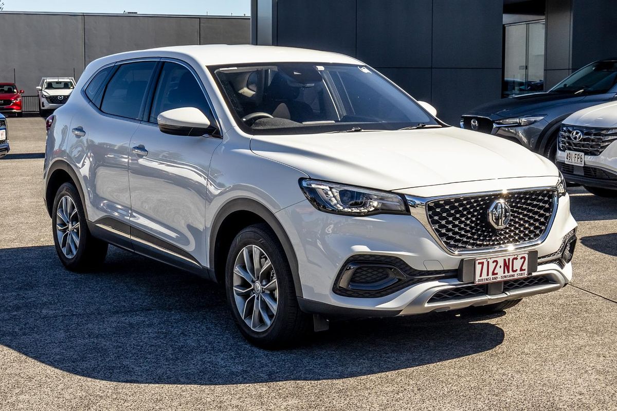 2022 MG HS Core SAS23