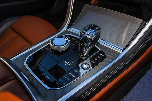 2023 BMW 8 Series 840i M Sport G16 LCI