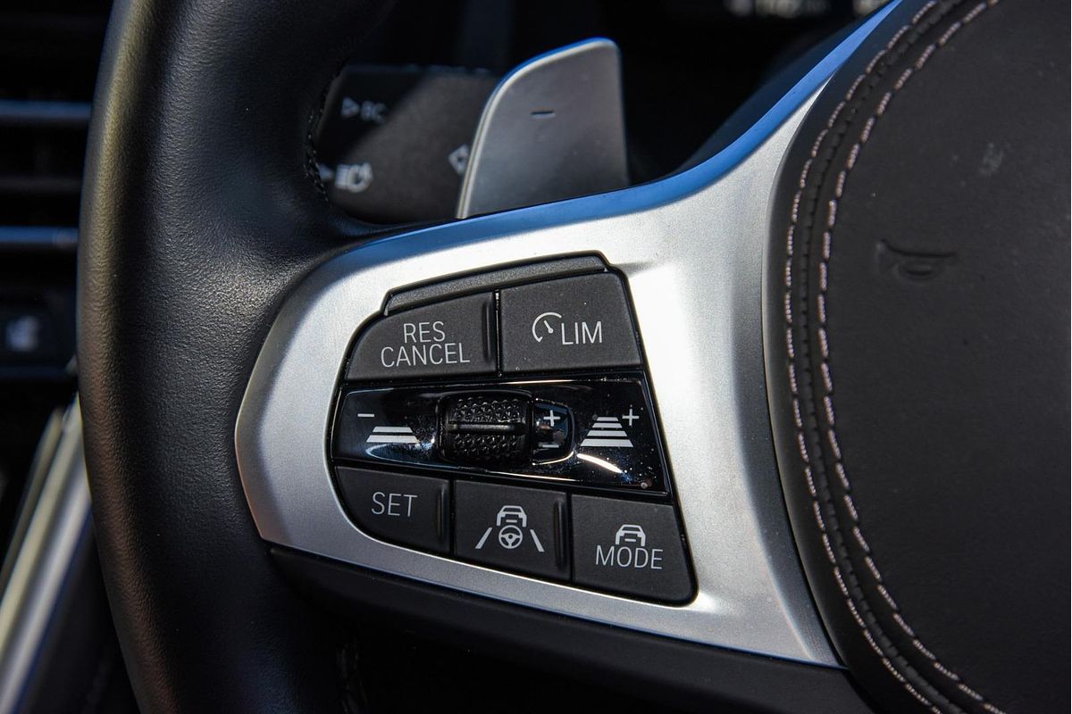 2023 BMW 8 Series 840i M Sport G16 LCI