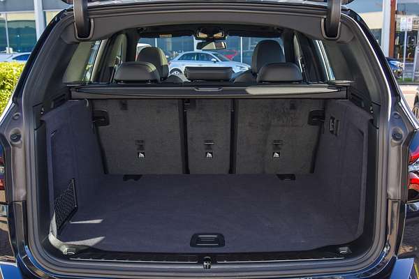 2024 BMW iX3 M Sport G08