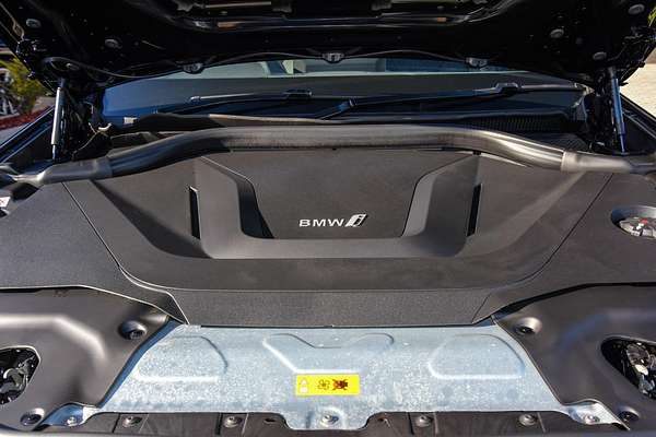 2024 BMW iX3 M Sport G08