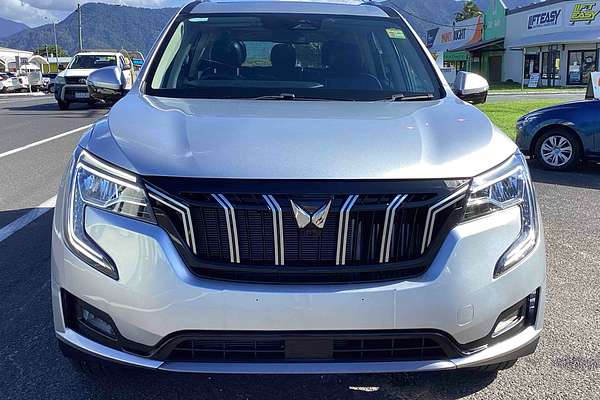 2025 Mahindra XUV700 AX7L