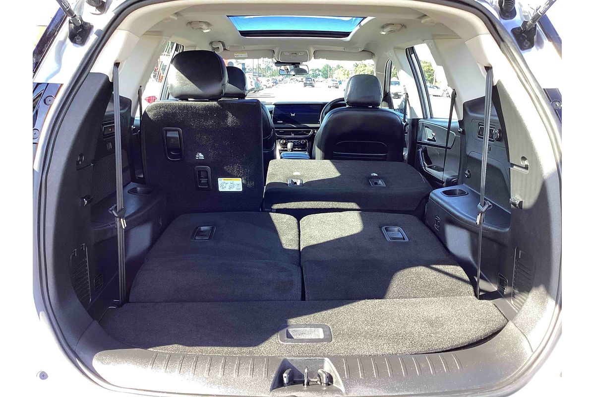 2025 Mahindra XUV700 AX7L