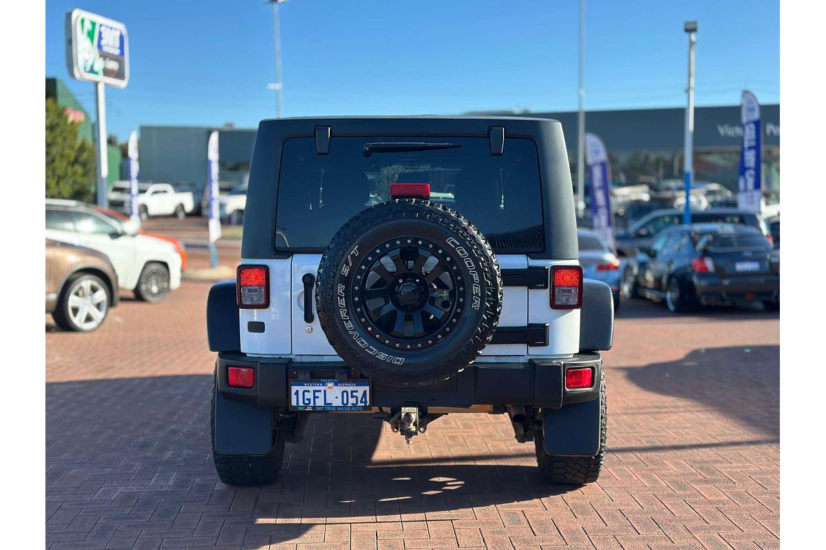 2013 Jeep Wrangler Unlimited Sport JK