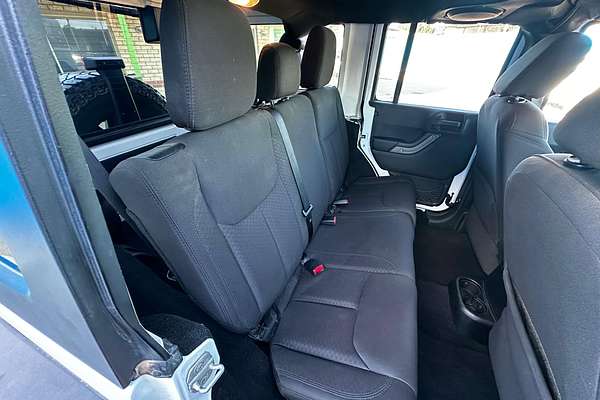 2013 Jeep Wrangler Unlimited Sport JK