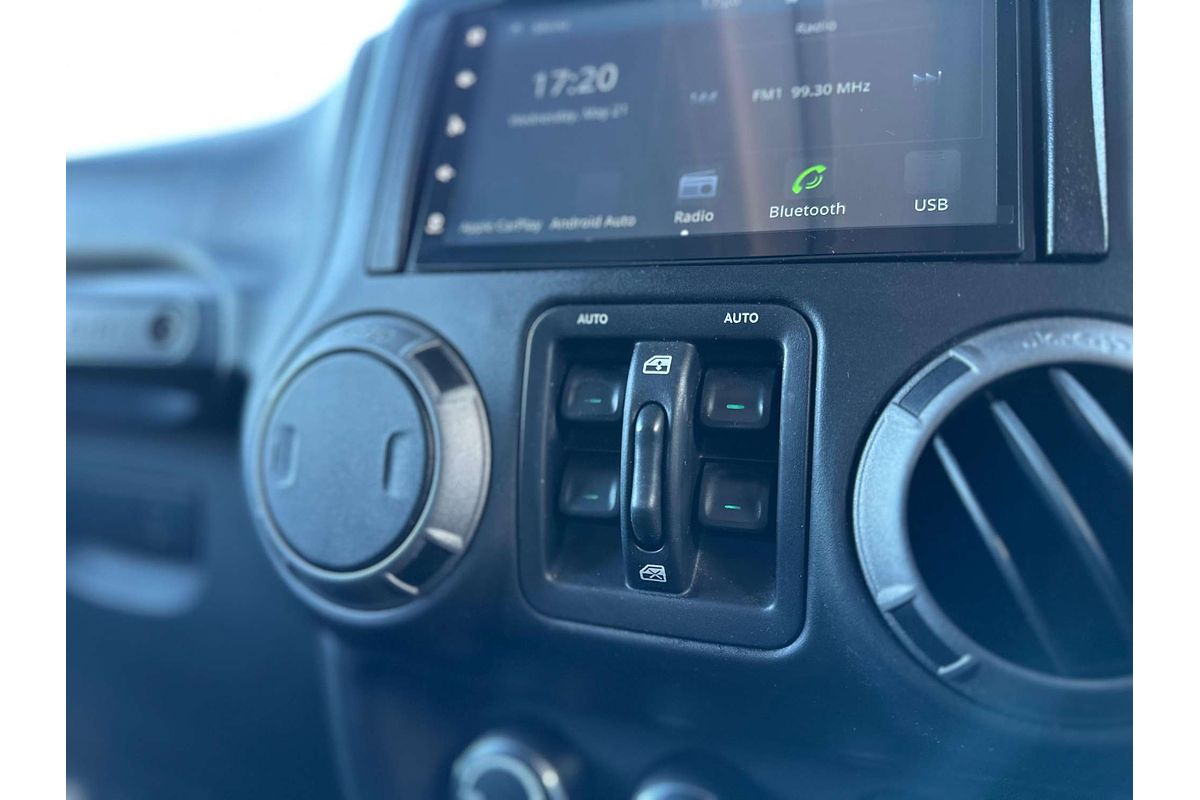 2013 Jeep Wrangler Unlimited Sport JK