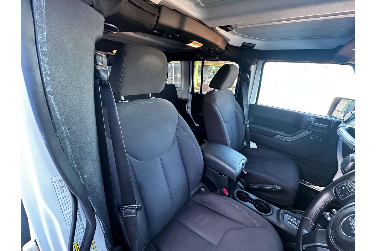 2013 Jeep Wrangler Unlimited Sport JK