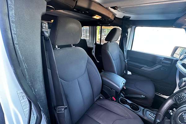 2013 Jeep Wrangler Unlimited Sport JK
