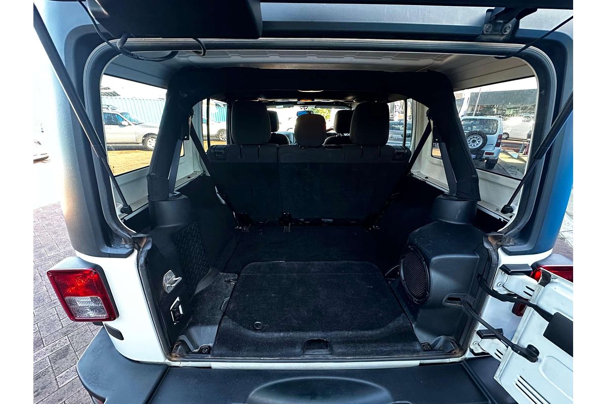 2013 Jeep Wrangler Unlimited Sport JK