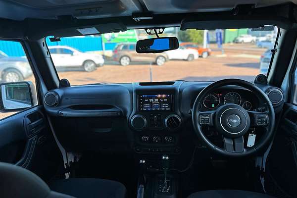 2013 Jeep Wrangler Unlimited Sport JK