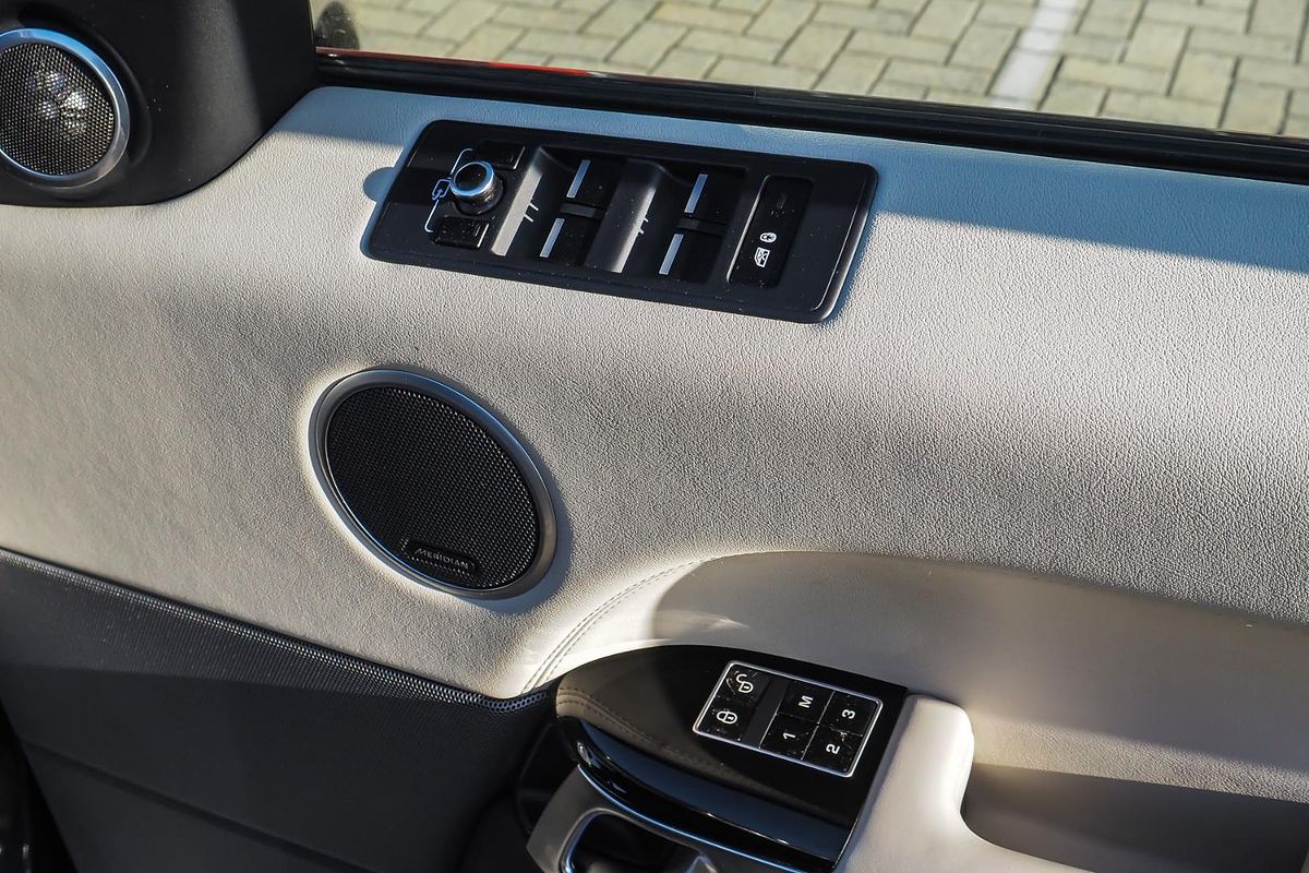 2015 Land Rover Range Rover Sport SDV6 HSE L494