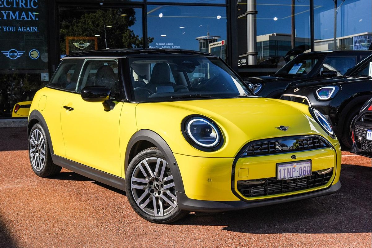 2024 MINI Cooper C Classic F65