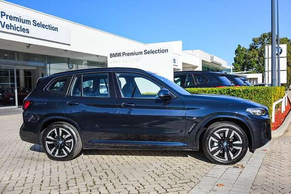 2024 BMW iX3 M Sport G08