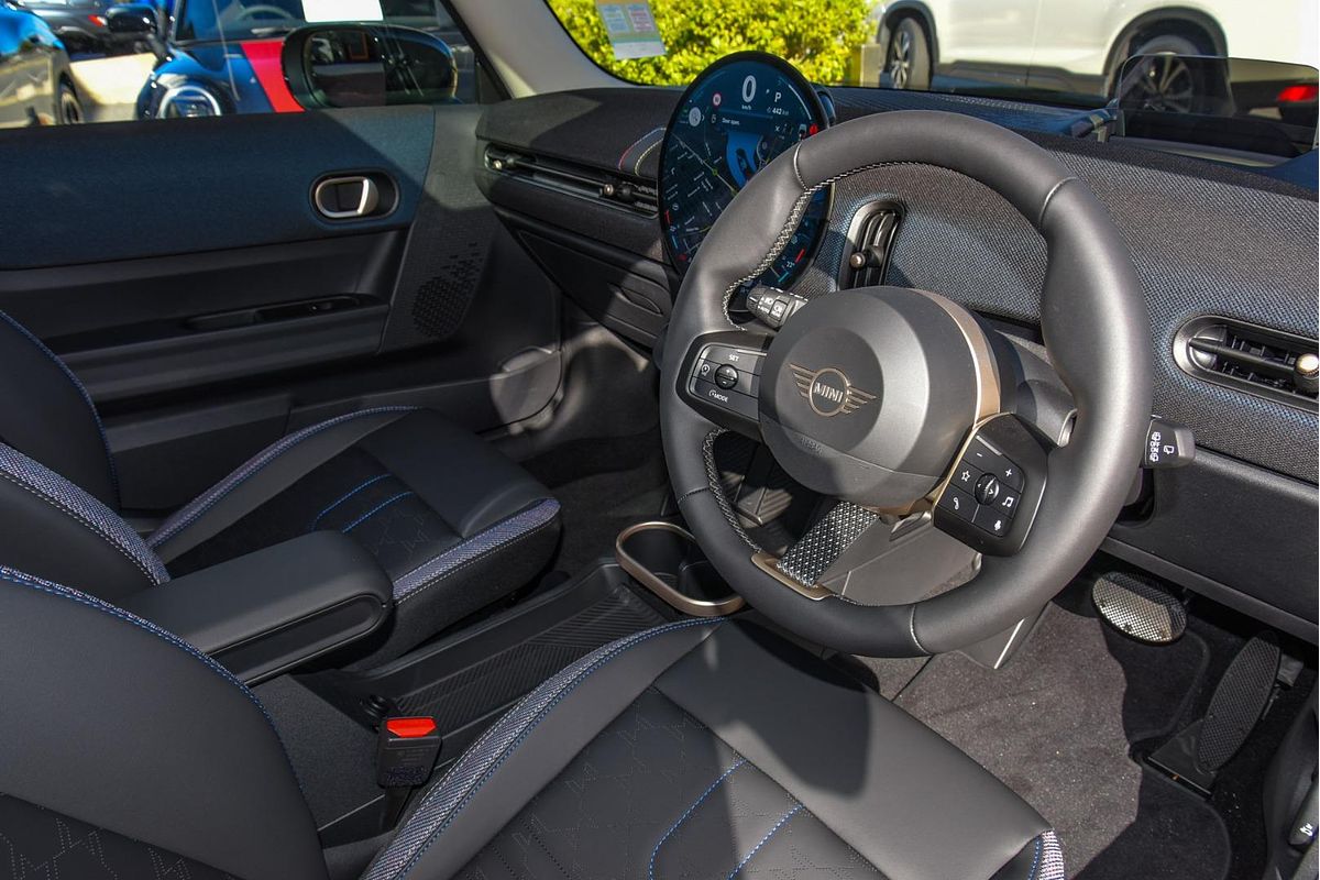 2024 MINI Cooper C Classic F65