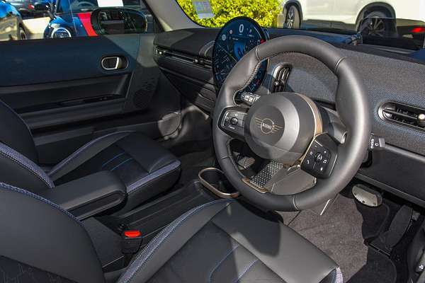 2024 MINI Cooper C Classic F65