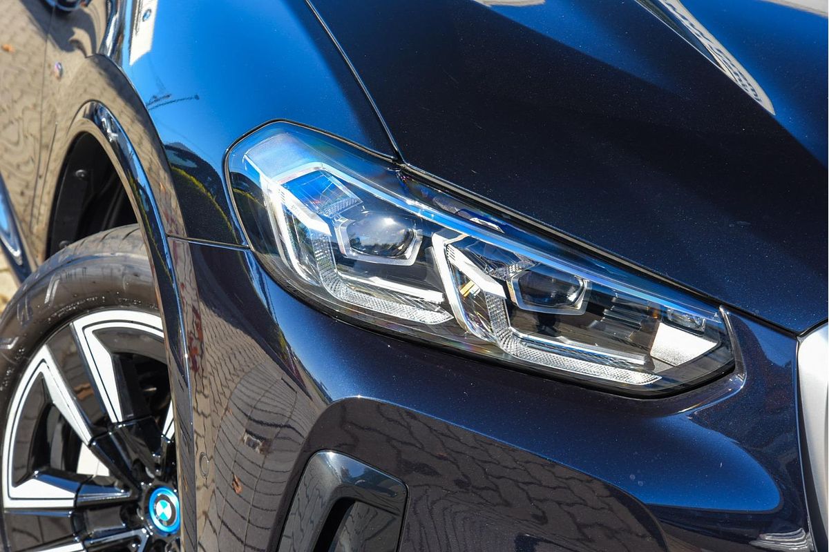 2024 BMW iX3 M Sport G08