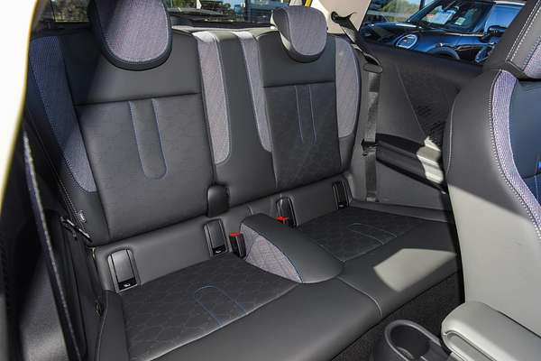 2024 MINI Cooper C Classic F65