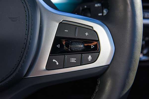 2024 BMW iX3 M Sport G08